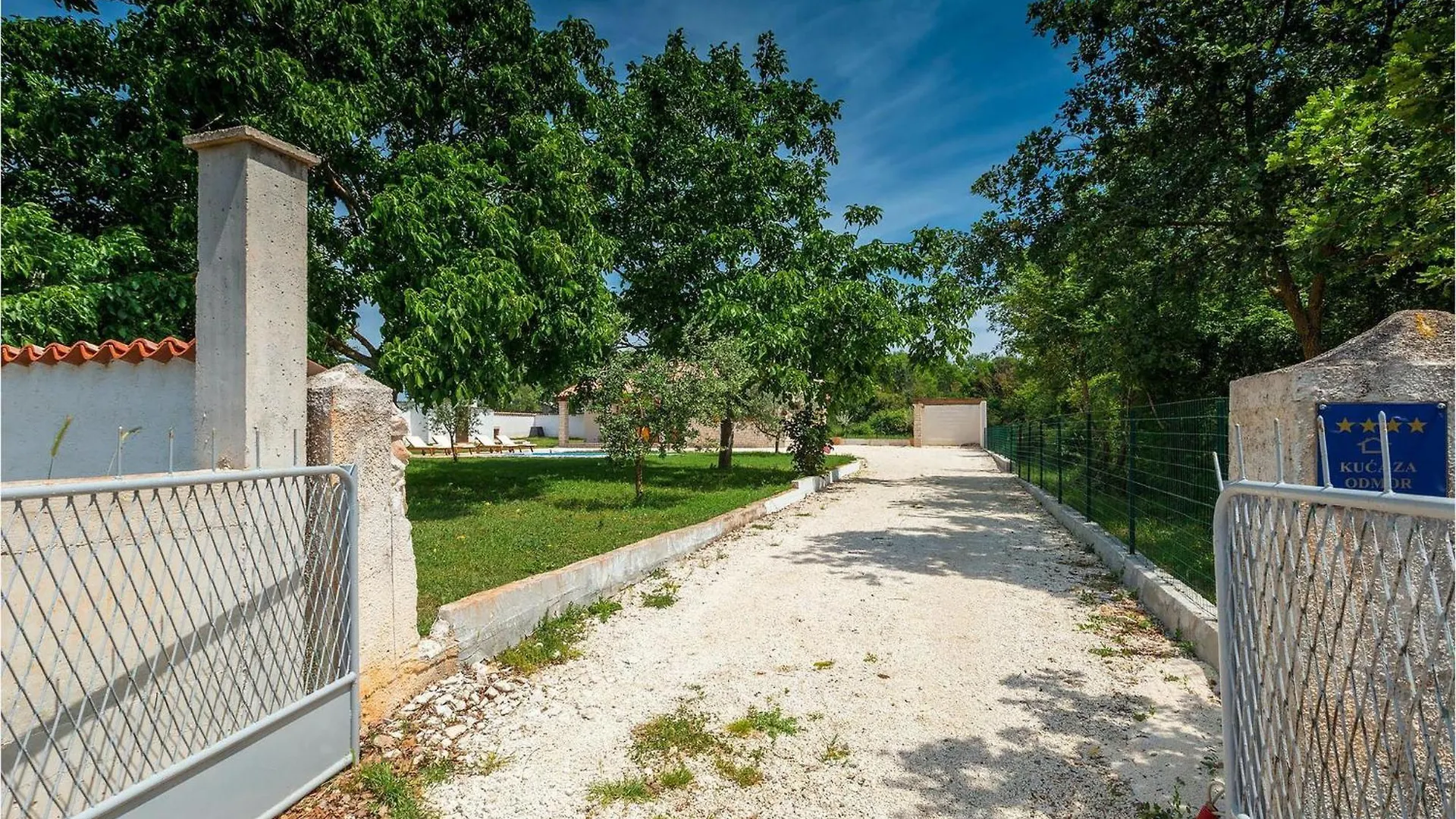 Villa Bilen Pula Holiday home